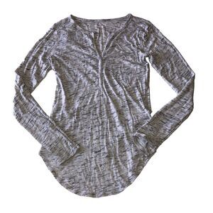 Gap Women’s Metallic Trim Henley Long Sleeve Heather Gray Size XS